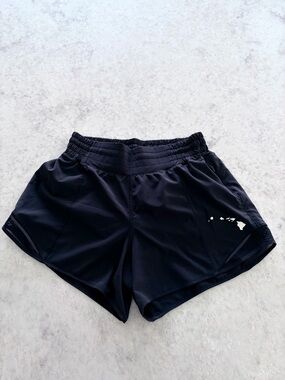 Lululemon Hawaii Hotty Hot Shorts - Black/Size 6